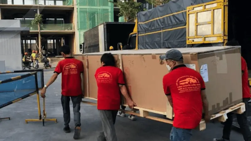 Nhân viên chuyển nhà quận 1